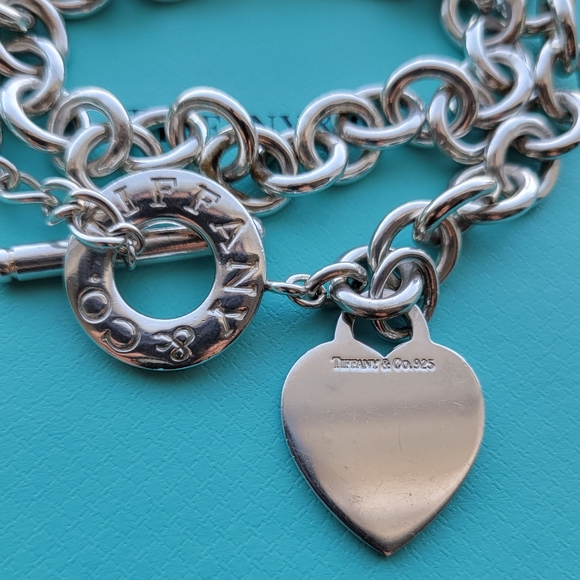 Retired Plain heart tag toggle necklace - Picture 7 of 9